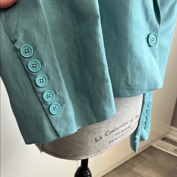 DYNAMITE NWOT Kora Cropped Linen Blazer Lined, size L - Picture 6 of 13